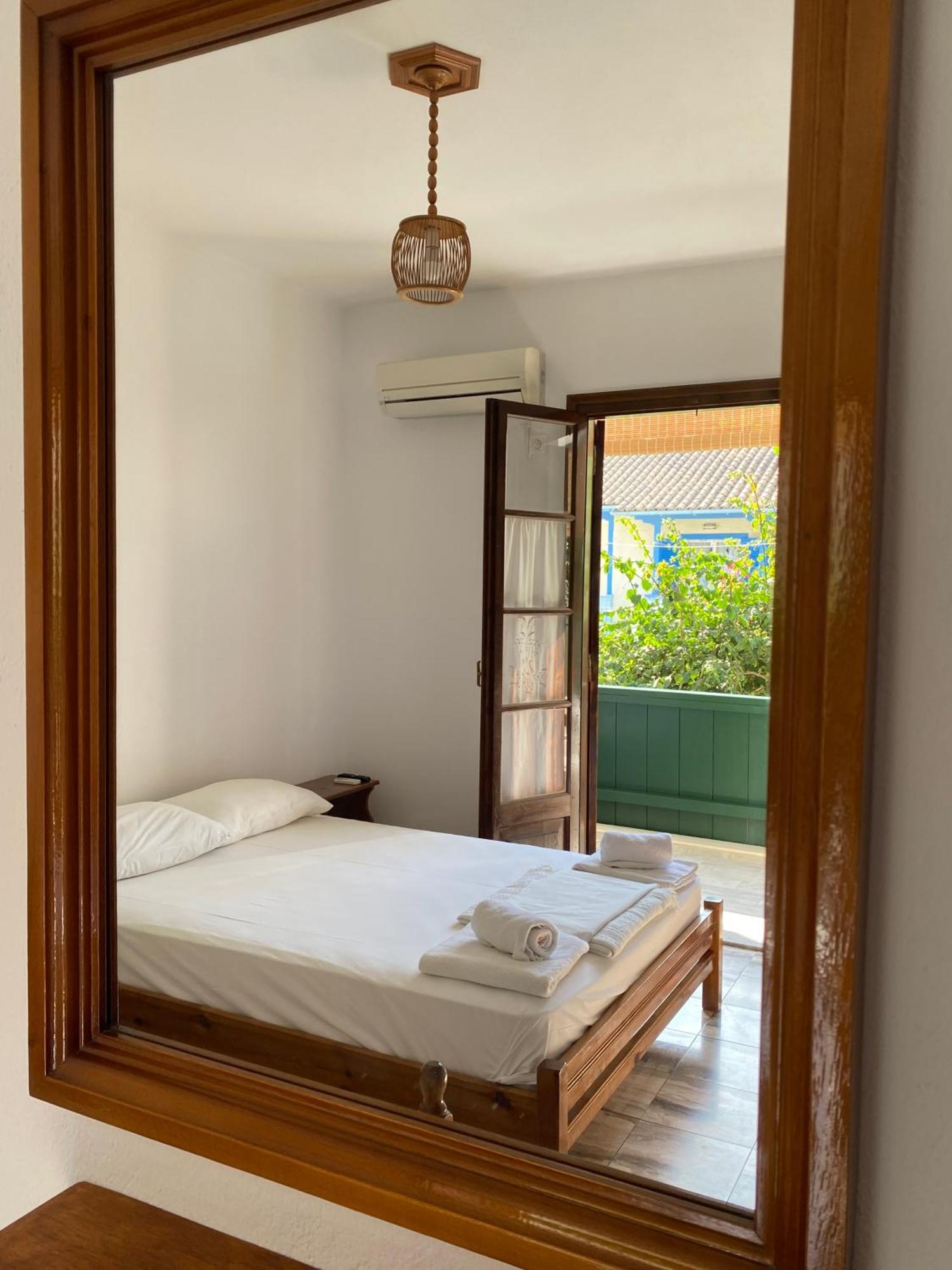 Pansion Vasso Hotel อาโยส นิกีตัส ภายนอก รูปภาพ